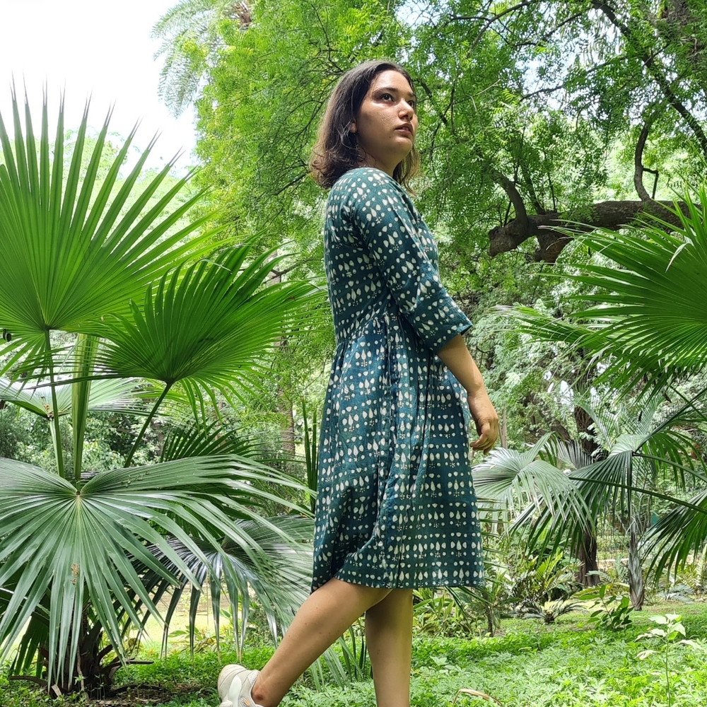 Size- S, Indigo hand block resist printed dress - Picture 4 of 6